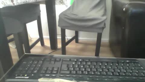 Snapshot of kamkiko69 chatting on October 2, 2025, 9:27 am kamkiko69 online show from October 2, 2025, 9:27 am