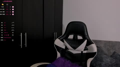 Snapshot of kandy_s chatting on March 26, 2026, 5:57 am Ask me online show from March 26, 2026, 5:57 am