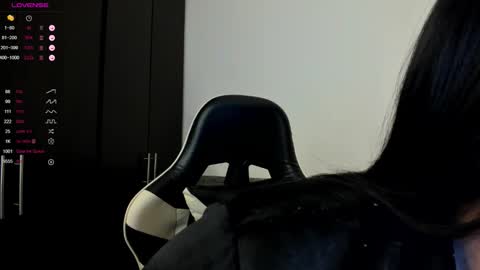 CAMILA   IG Camila2oficial online show from December 17, 2025, 10:38 pm