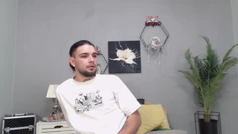 Snapshot of kanehunter chatting on December 14, 2025, 7:18 pm Kane online show from December 14, 2025, 7:18 pm