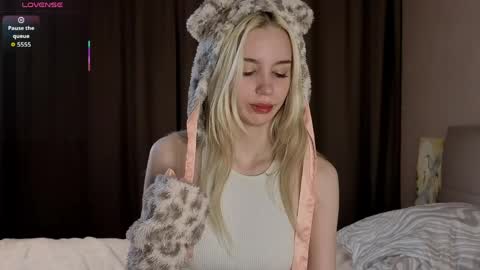 Alice online show from April 15, 2026, 3:35 am