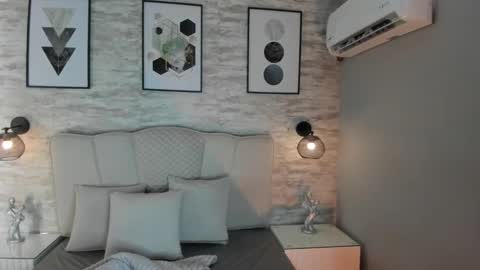 Snapshot of kanna02 chatting on December 18, 2025, 11:49 am Kanna online show from December 18, 2025, 11:49 am