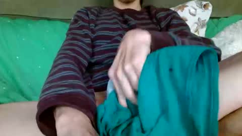 kaonashi69 online show from October 12, 2025, 6:40 pm