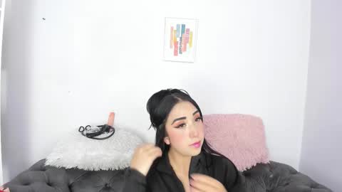 kaory_azumi online show from November 10, 2025, 6:18 pm