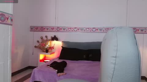 kaoryy_1 online show from January 8, 2026, 11:23 am