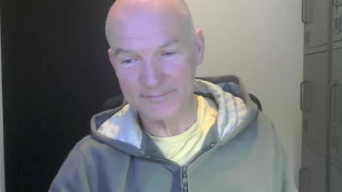 Snapshot of kapitein_rob chatting on April 5, 2026, 5:15 am Robbie online show from April 5, 2026, 5:15 am