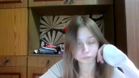 Snapshot of karaescorcia chatting on November 26, 2025, 12:11 am Ria online show from November 26, 2025, 12:11 am