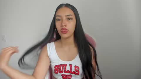 karely_sweet_ online show from June 26, 2026, 1:48 pm