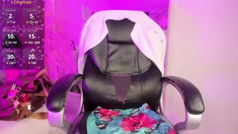 Snapshot of karelymitchel chatting on February 26, 2026, 1:43 pm Karely online show from February 26, 2026, 1:43 pm