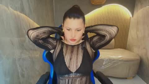 Snapshot of karen__r chatting on April 8, 2026, 5:07 am Karen online show from April 8, 2026, 5:07 am