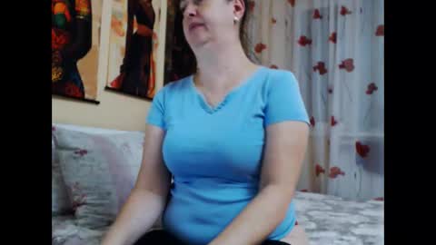 karenagirasoles online show from October 18, 2025, 3:24 pm