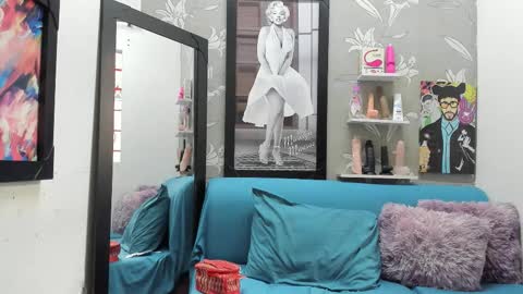 Karen online show from January 15, 2026, 7:50 pm