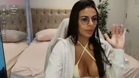 Snapshot of kari_brooks chatting on July 8, 2026, 11:04 am kari_brooks online show from July 8, 2026, 11:04 am