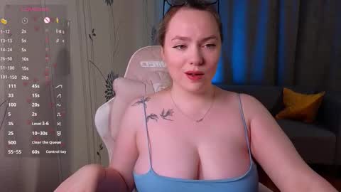 Karoline online show from October 22, 2025, 3:07 am