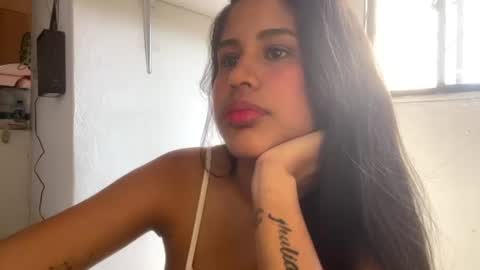 Snapshot of kariina_candy chatting on June 20, 2026, 2:20 pm kariina candy and fox online show from June 20, 2026, 2:20 pm