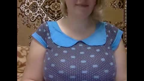 Snapshot of karilina_hi chatting on January 3, 2025, 7:06 am Karilina Hi online show from January 3, 2025, 7:06 am