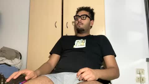 Snapshot of karim03larbi chatting on February 8, 2025, 10:51 pm karim03larbi online show from February 8, 2025, 10:51 pm