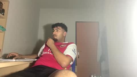 Snapshot of karim03larbi chatting on March 11, 2025, 6:19 pm karim03larbi online show from March 11, 2025, 6:19 pm