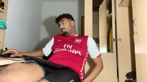 Snapshot of karim03larbi chatting on March 12, 2025, 7:49 pm karim03larbi online show from March 12, 2025, 7:49 pm