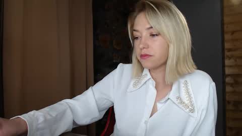 Snapshot of karina_fun chatting on January 27, 2025, 3:37 am karina online show from January 27, 2025, 3:37 am