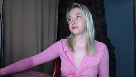 Snapshot of karina_fun chatting on March 1, 2026, 4:14 am karina online show from March 1, 2026, 4:14 am