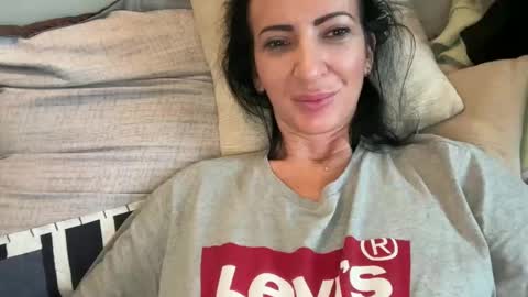 Karina online show from December 31, 2024, 2:14 pm