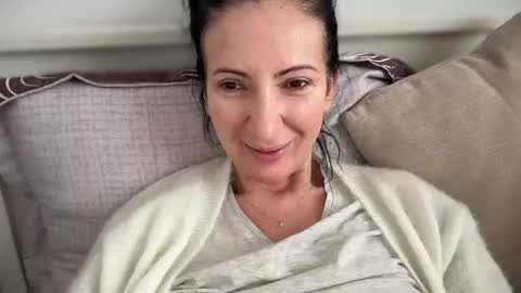 Karina online show from February 18, 2025, 11:00 am