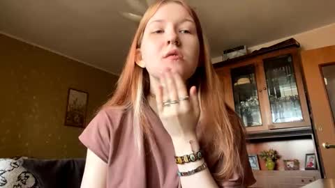 Snapshot of karinamuccia chatting on March 18, 2026, 8:06 am Karina online show from March 18, 2026, 8:06 am