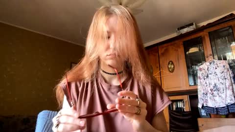 Snapshot of karinamuccia chatting on April 1, 2026, 8:26 am Karina online show from April 1, 2026, 8:26 am