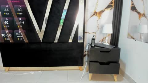 KarinaSimonz online show from December 18, 2025, 9:21 pm