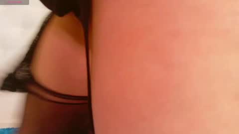 Snapshot of karissia_ chatting on May 15, 2026, 4:30 am KARISSIA online show from May 15, 2026, 4:30 am