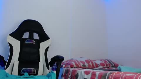 Snapshot of karl_jensennxx chatting on May 1, 2026, 3:11 am karl_jensennxx online show from May 1, 2026, 3:11 am