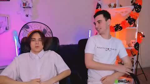 Snapshot of karl_mans chatting on October 30, 2025, 9:44 am Karl online show from October 30, 2025, 9:44 am