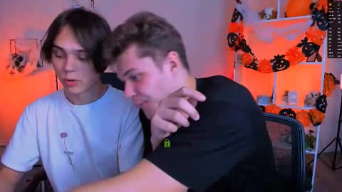 Snapshot of karl_mans chatting on November 3, 2025, 7:48 pm Karl online show from November 3, 2025, 7:48 pm