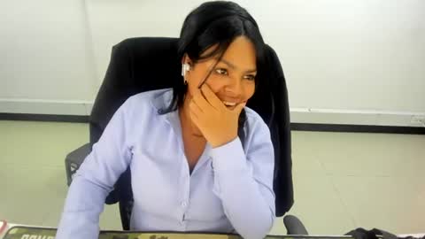 Snapshot of karla_cg chatting on July 22, 2026, 9:28 pm karla_cg online show from July 22, 2026, 9:28 pm