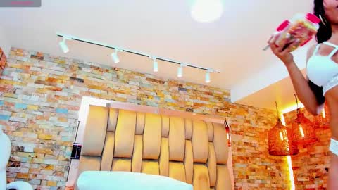  Karla  online show from February 1, 2025, 8:37 pm