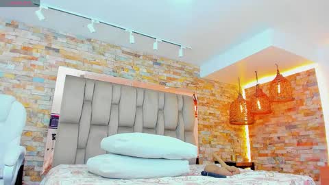  Karla  online show from February 2, 2025, 7:46 pm