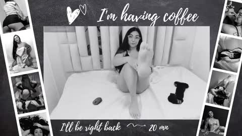 Karla  online show from October 27, 2025, 11:14 am