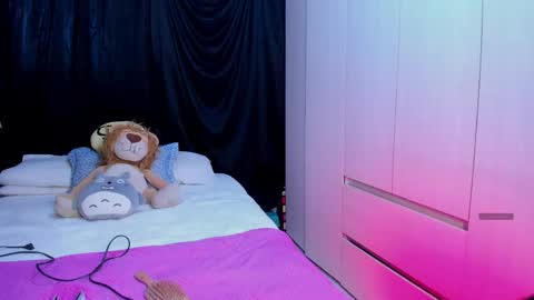 Snapshot of karla_hernandez chatting on April 20, 2026, 11:02 am Karla online show from April 20, 2026, 11:02 am