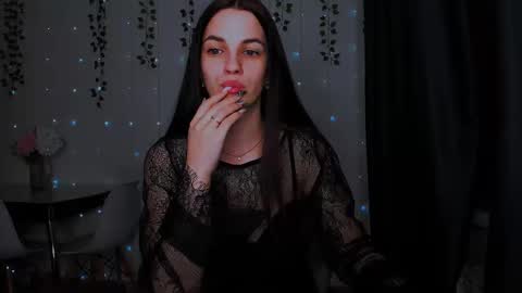 karla_lim online show from February 3, 2025, 9:50 pm