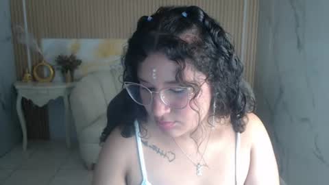 Snapshot of karlaa_s chatting on June 10, 2026, 3:07 am Karla online show from June 10, 2026, 3:07 am