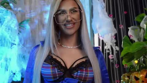 Snapshot of karlabart chatting on October 25, 2025, 7:30 pm KarlaBart online show from October 25, 2025, 7:30 pm