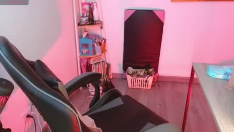 Snapshot of karlavittar chatting on February 17, 2025, 10:03 pm karlavittar online show from February 17, 2025, 10:03 pm