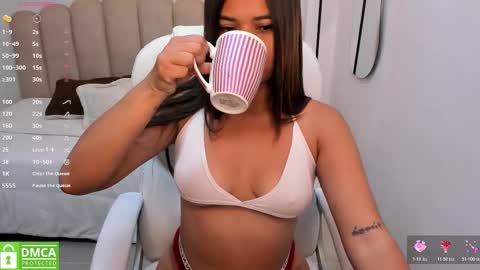 karliie kloss   online show from November 20, 2025, 4:56 am