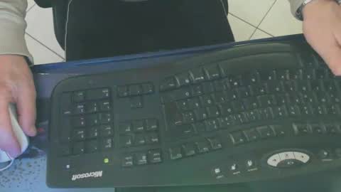 karll122 online show from March 14, 2026, 10:42 am