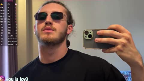 Karlos and Louis online show from December 5, 2025, 3:59 am