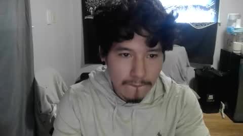 karloscm4 online show from February 27, 2025, 3:26 pm