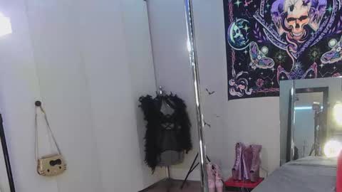 Carmagirl67 online show from October 7, 2025, 4:09 am