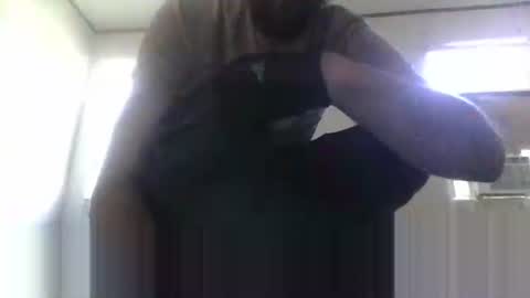 Snapshot of karnyx3 chatting on December 9, 2024, 6:35 pm Karlos Montoya online show from December 9, 2024, 6:35 pm