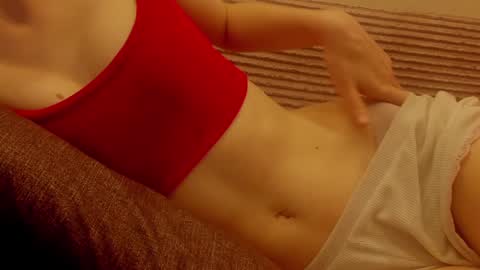 Snapshot of karoian chatting on December 3, 2024, 7:10 am karoian online show from December 3, 2024, 7:10 am